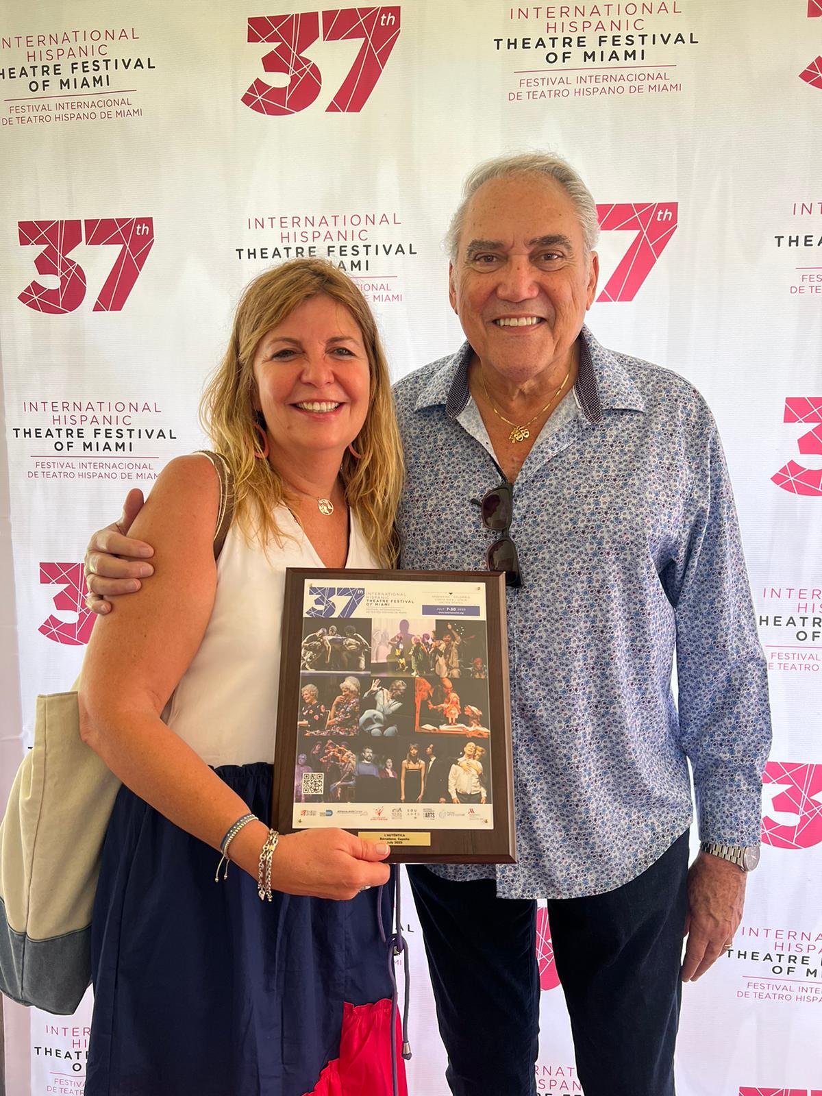 La obra ‘Oh, Uh, Ah, Ei!’ triunfa en el Festival Internacional de Teatro Hispano de Miami