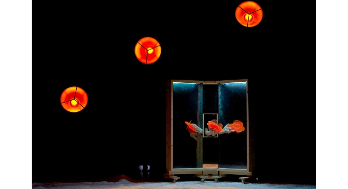 Ventanas. Espectacle de teatre i dansa recomanat de 2 a 6 anys. De la companyia Teatro Paraíso